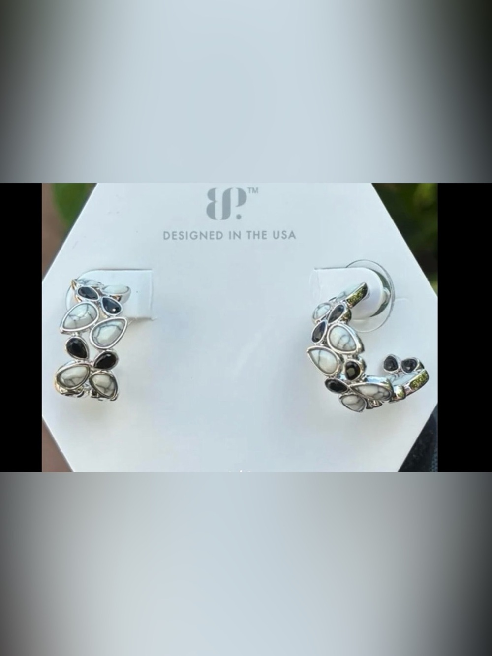 Bomb Party OG Earrings “All Eyes On Me” ER75741